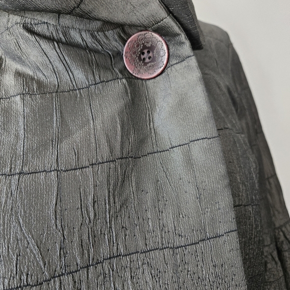 Jaqueline Conoir- Gray Textured Crop Jacket With Bwll Sleeves. Size 2 - Picture 4 of 13